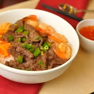 84. Grilled Lemongrass Steak & Shrimp Noodle Salad